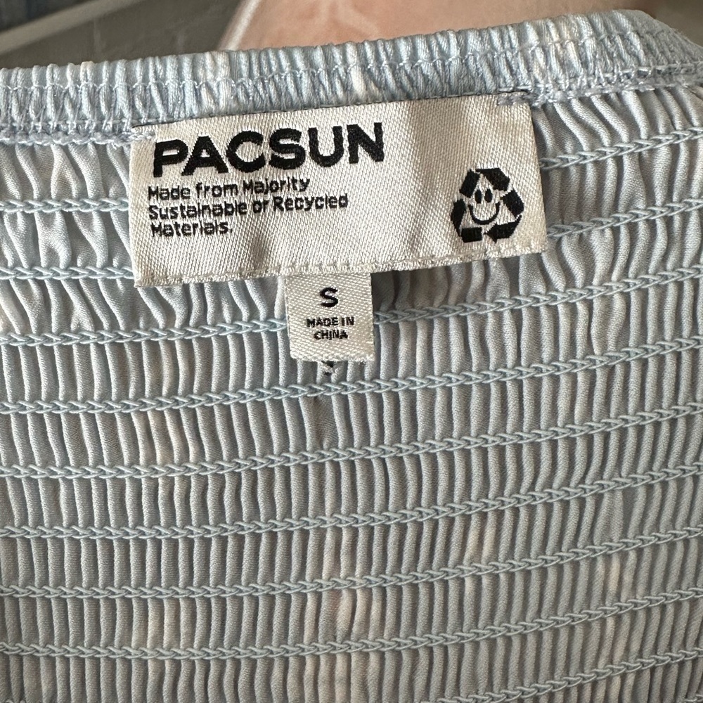 Pacsun 100% Recycled Poly Blue Floral Twist Front Puff Sleeve Crop Top - Picture 10 of 10